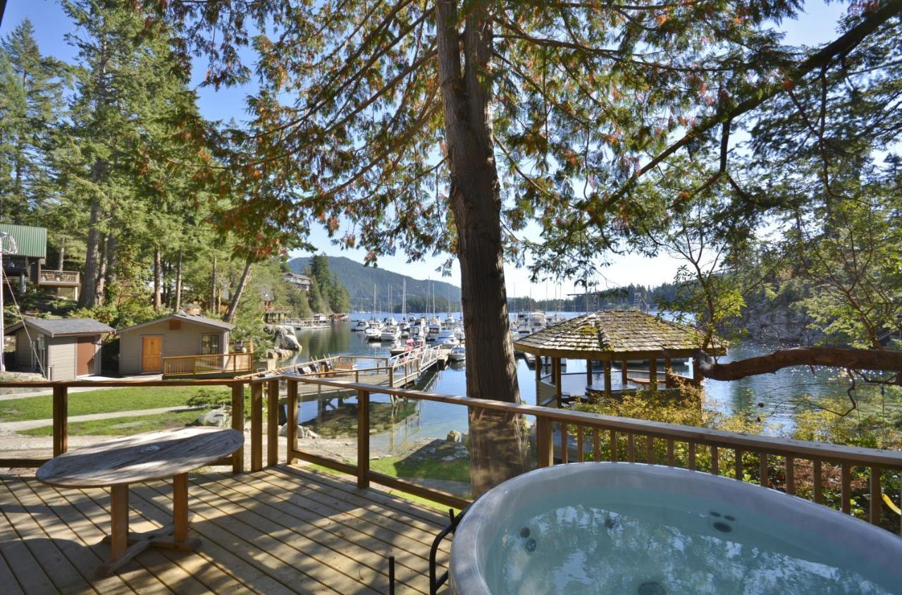 Pender Harbour Resort & Marina Garden Bay Ngoại thất bức ảnh